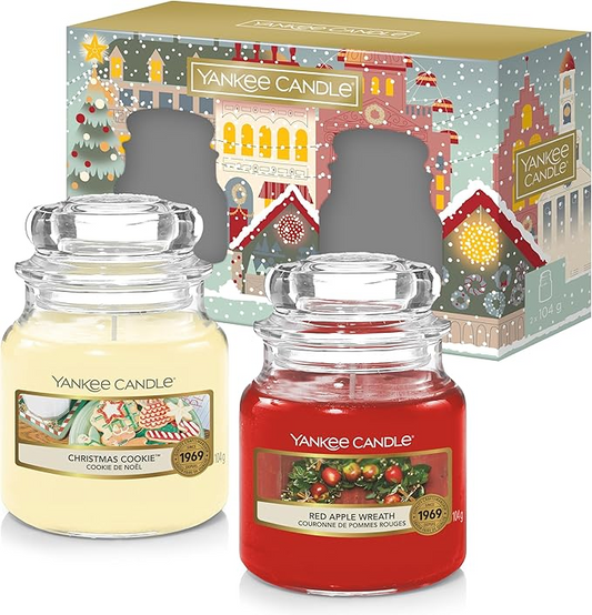 Yankee Candle Scented Candles Gift Set, 2 Small Jar Candles, Perfect Christmas Gifts for Women, Passport to The Holidays Collection, Signature